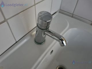 Loodgieter Reparatie Kraan lekkende buitenkraan en 3 stuks kranen binnen reparatie
