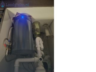 Loodgieter Emmen Lekkende bij boiler (onder de gootsteen.)