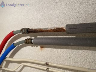 Loodgieter Leiding verroest Verroeste buis vervangen