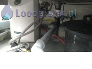 Loodgieter Close in boiler Lekkage inlaatcombinatie