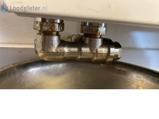 Loodgieter Reparatie radiator Een lekkende radiator